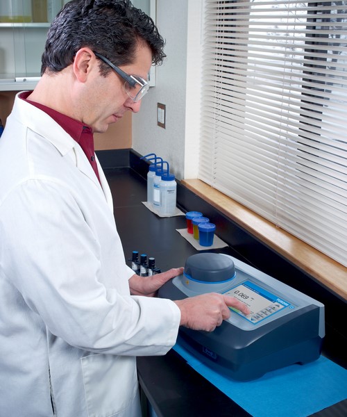 experience TU5200 laboratory turbidimeter by hachfeld